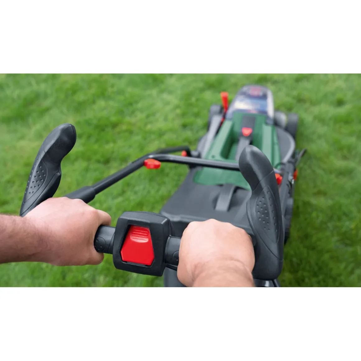 BoschAkku-Rasenmäher Universal Rotak 2 x 18V 37-550