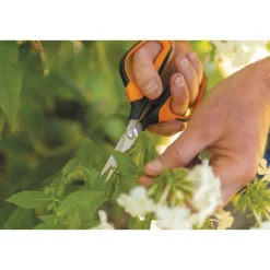 Fiskars Gartenschere Solid Universal-SP150