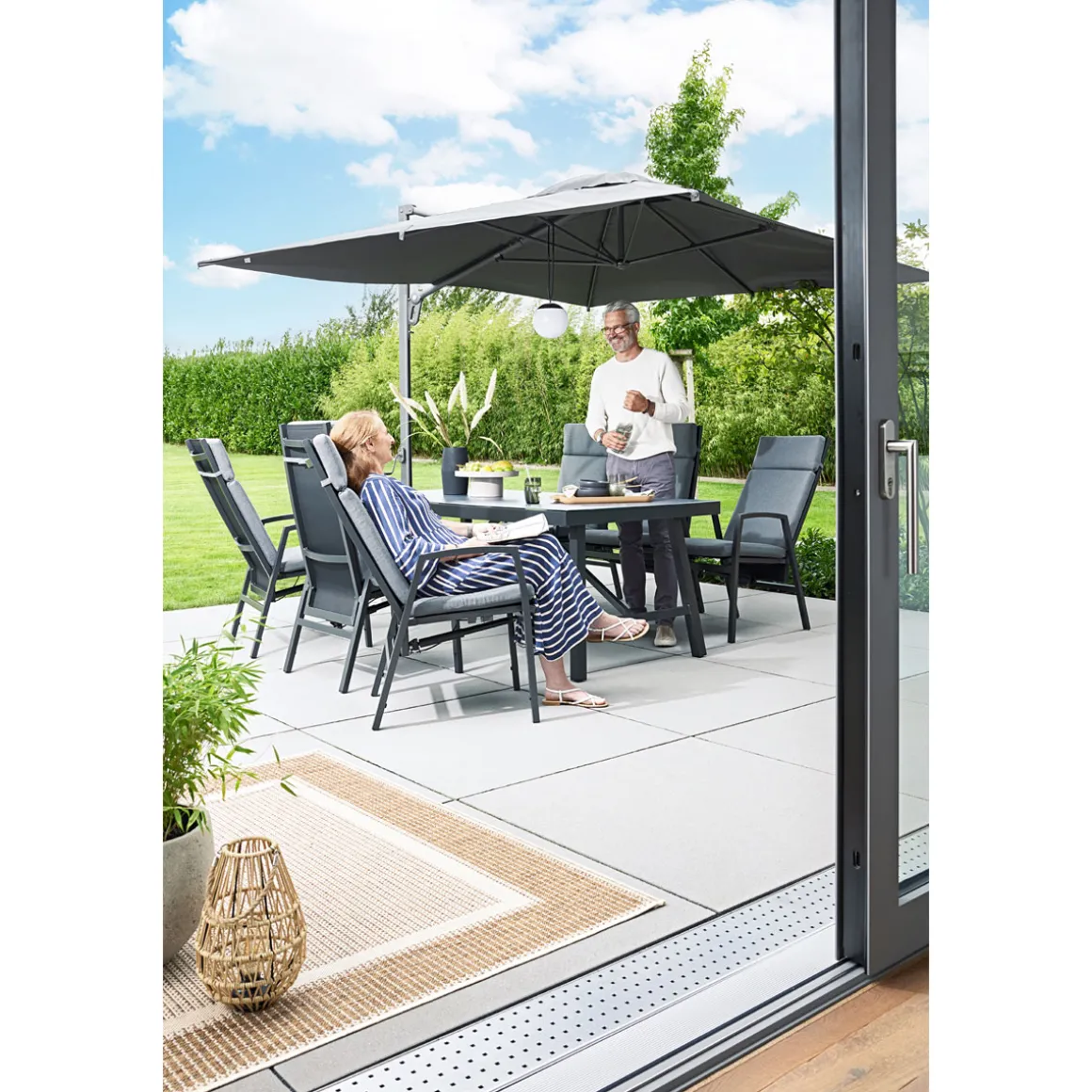 Flector Solar-Pendelleuchte Aurora inkl Akku 9 warmweiße LED