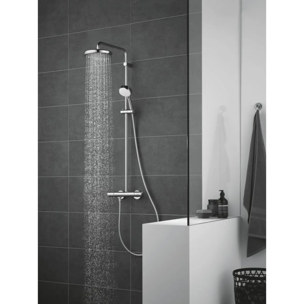 Grohe Duschsystem Tempesta Cosmopolitan 210 mit Thermostatbatterie