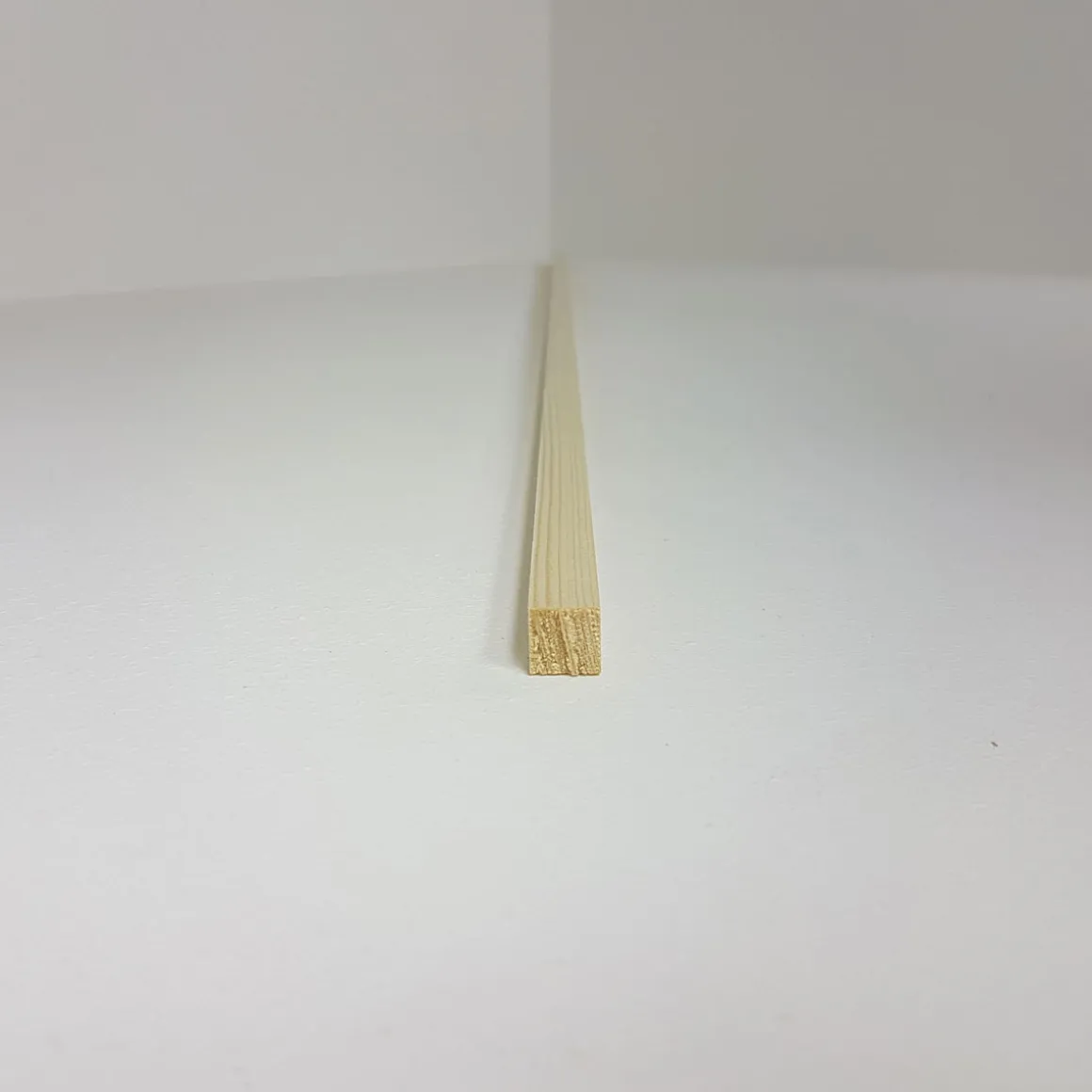 Modelbauleiste Quadrat Kiefer 12 x 12 x 1000 mm