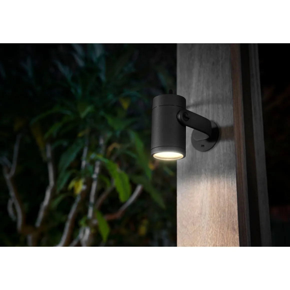 Philips Hue LED-Außenleuchte Lily 19,4 x 8,4 x 7 cm schwarz
