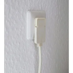 Qualitaets-Verlaengerungskabel mitFlachstecker 3m H05VV-F3G1,5 weiss