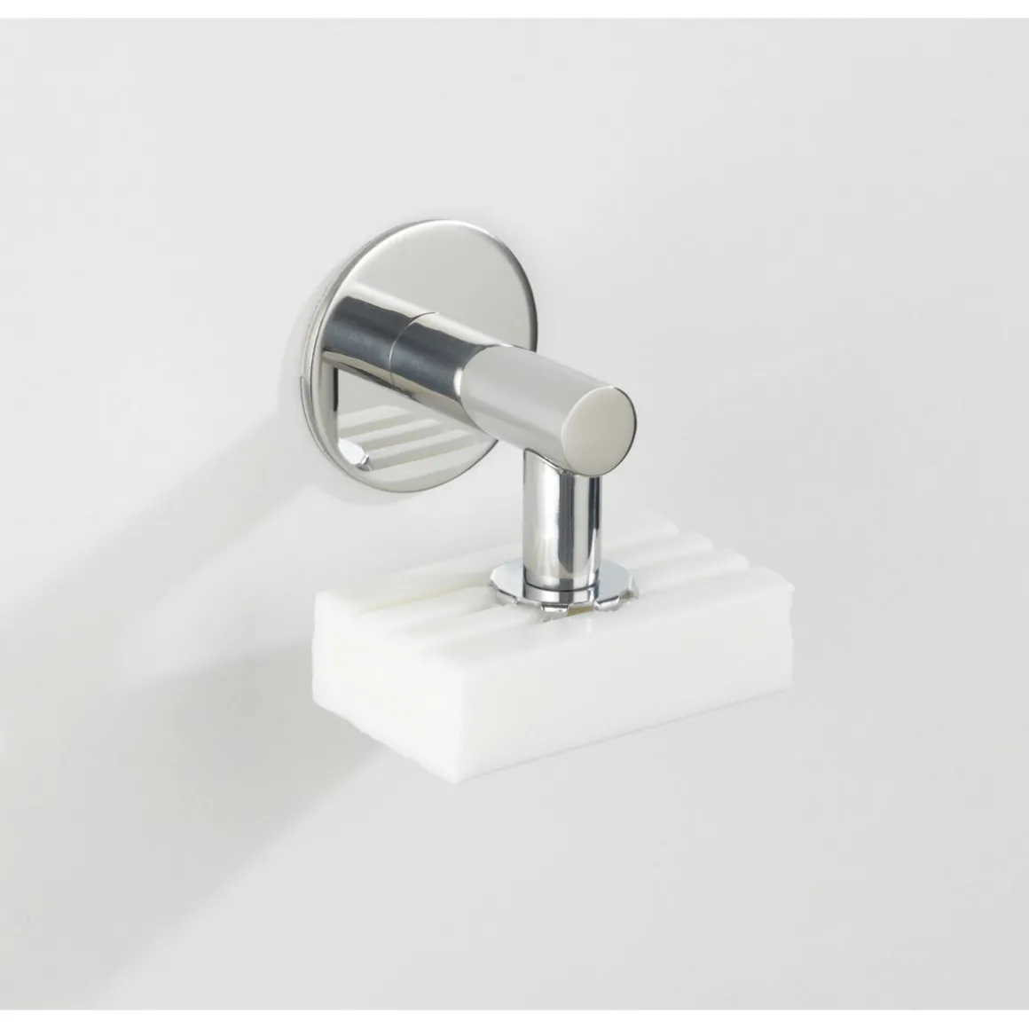 WenkoTurbo-Loc Edelstahl Magnetseifenhalter glänzend Seifenhalter mit Magnet und Turbo-Loc Wandbefestigung zum Ankleben
